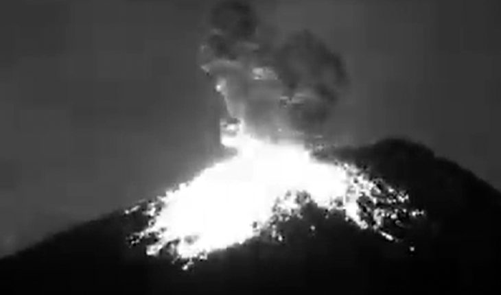 Popocatépetl en actividad