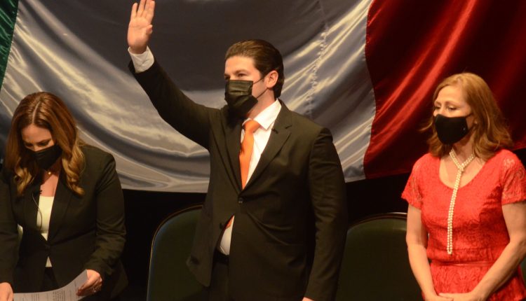 Samuel García toma protesta como gobernador de Nuevo León