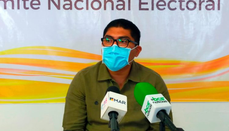 Trabajadores-de-educación-votan-por-dirigente-sindical
