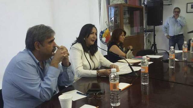 La Comisión del Agua del Congreso del Estado inició los trabajos tendientes a efectuar una revisión a detalle de la Ley Estatal del Agua La Comisión del Agua del Congreso del Estado inició los trabajos tendientes a efectuar una revisión a detalle de la Ley Estatal del Agua