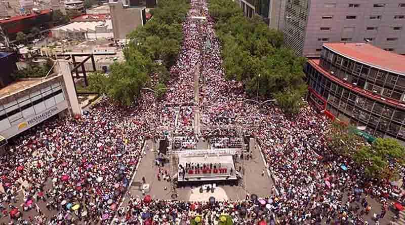 amlo 26 jun Marchan miles en la CDMX para solicitar liberación de líderes magisteriales y contra represión