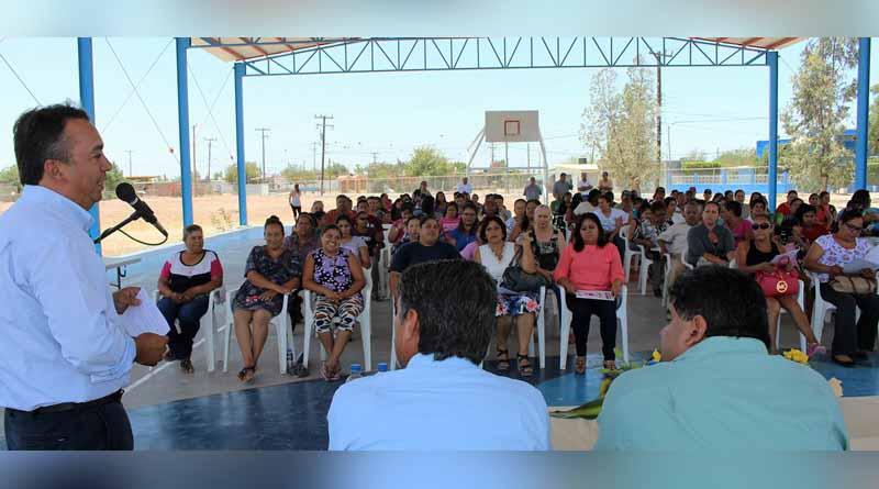 La educación es el camino que nos lleva a un mejor desarrollo y progreso. La educación es el camino que nos lleva a un mejor desarrollo y progreso.