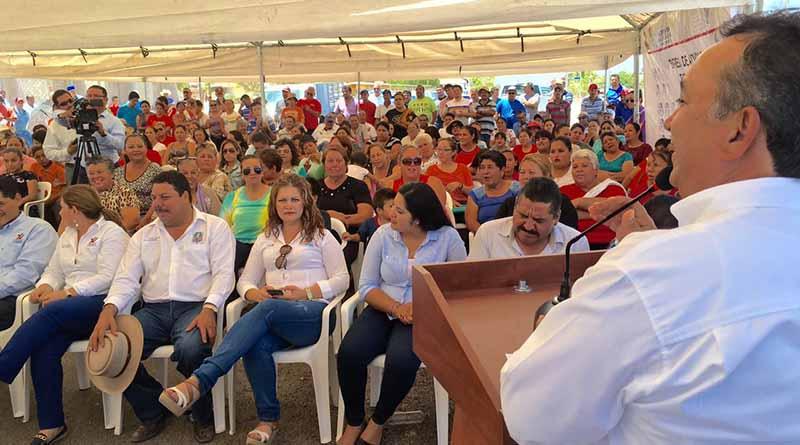 se iniciaron nuevas obras de pavimentación en calles de Cd. Constitución Se iniciaron nuevas obras de pavimentación en calles deC