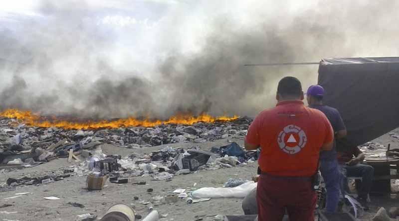 Arde nuevamente relleno sanitario de Palo Escopeta Arde nuevamente relleno sanitario de Palo Escopeta