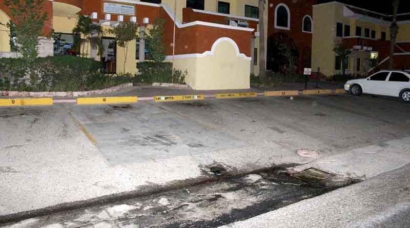 fuga 14 jul web Oomsapas Los Cabos Sancionará a Plaza Comercial por derrame de aguas residuales