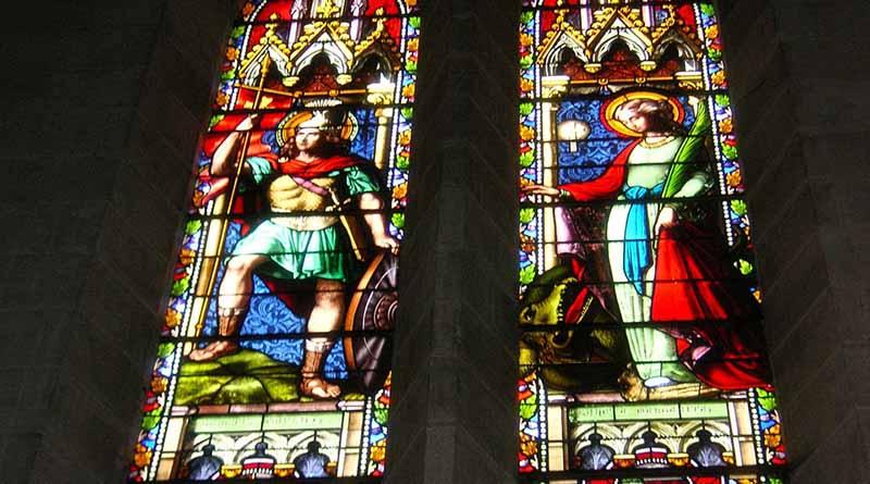 Mueren sacerdote y atacantes en toma de rehenes en iglesia francesa Mueren sacerdote y atacantes en toma de rehenes en iglesia francesa