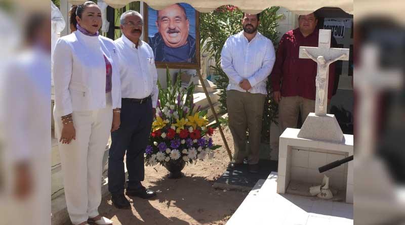 luctuoso 26 jun Realizan acto luctuoso para conmemorar al Profesor Alfredo Carballo Cota