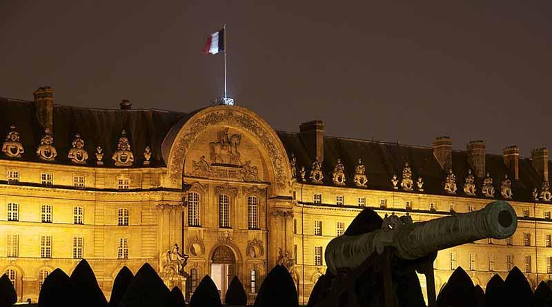 Francia bombardeó posiciones del Estado Islámico en Siria e Irak Francia bombardeó posiciones del Estado Islámico en Siria e Irak