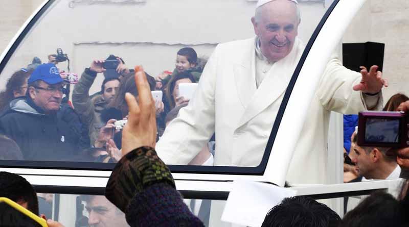 Pagan mexicanos 80 mil pesos por acompañar al Papa en Polonia Pagan mexicanos 80 mil pesos por acompañar al Papa en Polonia