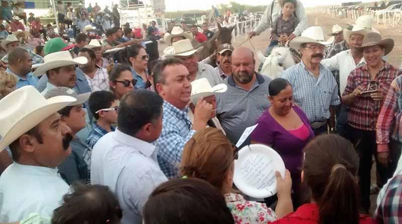 El Potrillo El Pirata, de la Cuadra de Las Isabeles, se Lleva el Derby de la Expo Comondú 2016 El Potrillo El Pirata, de la Cuadra de Las Isabeles, se Lleva el Derby de la Expo Comondú 2016