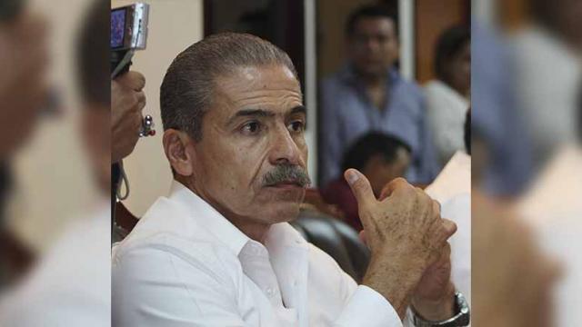 Planteará regidor Flores ante ediles reforzar el presupuesto de salud en Los Cabos Planteará regidor Flores ante ediles reforzar el presupuesto de salud en Los Cabos