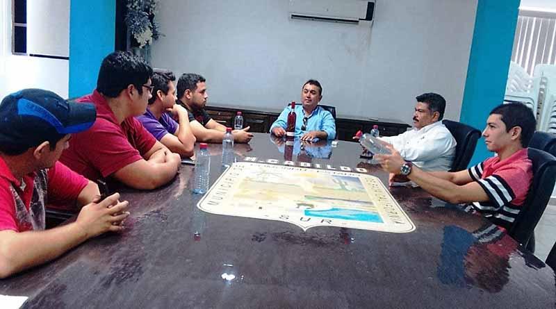 Alcalde Francisco Pelayo Respalda a Estudiantes del ITS Alcalde Francisco Pelayo Respalda a Estudiantes del ITS
