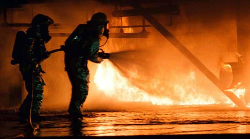 Incendio en almacén de Moscú deja al menos 17 muertos Incendio en almacén de Moscú deja al menos 17 muertos