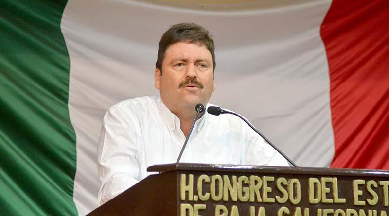 tano perez regularizacion Pide diputado Pérez programa de regularización vehicular en BCS