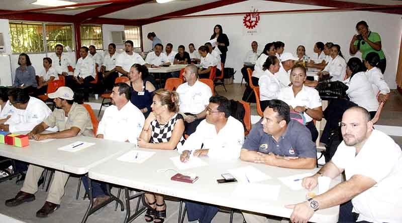Capacitación grupo A s Empleados de Agua Potable de Los Cabos se Capacitan para mejorar la atención a usuarios