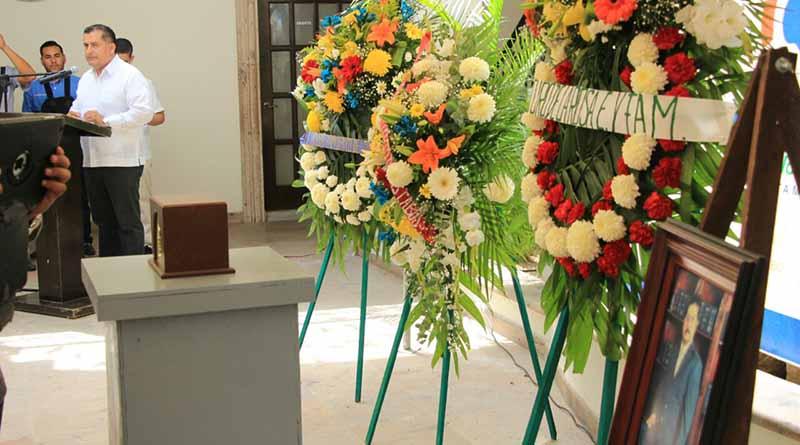 Último adiós a “Trino Almanza”. Rinden homenaje póstumo en Palacio Municipal Último adiós a “Trino Almanza”. Rinden homenaje póstumo en Palacio Municipal