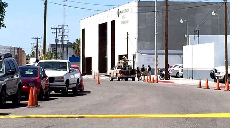bomba pgr Falsa alarma por amenaza de bomba en las oficinas de la PGR en La Paz