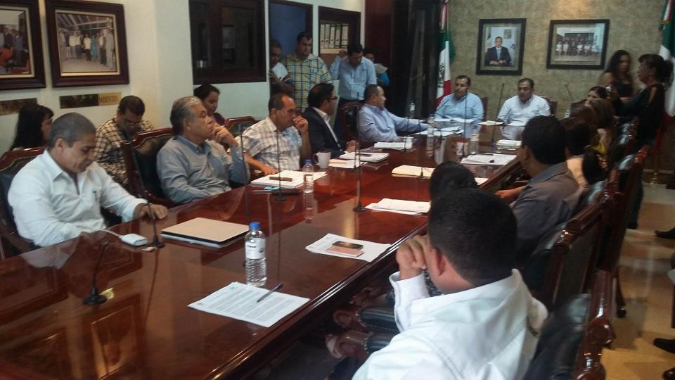cabildo 13 sep Aprueba Cabildo 15 mdp para construcción de unidad deportiva en la colonia Magisterial de CSL