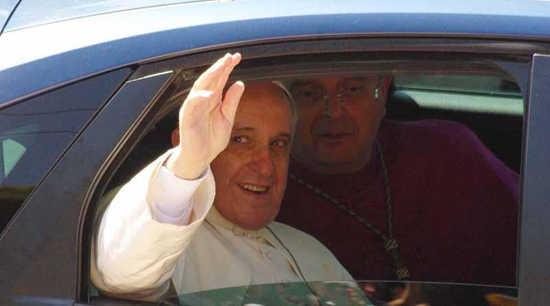 “Tramar el mal es mafioso, toda mafia es oscura”: Papa “Tramar el mal es mafioso, toda mafia es oscura”: Papa