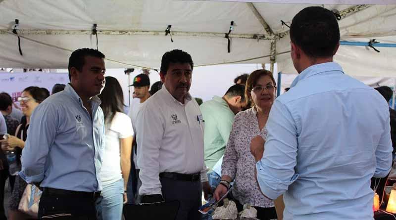 Con éxito se llevó a cabo la Primer Feria del Emprendimiento Con éxito se llevó a cabo la Primer Feria del Emprendimiento