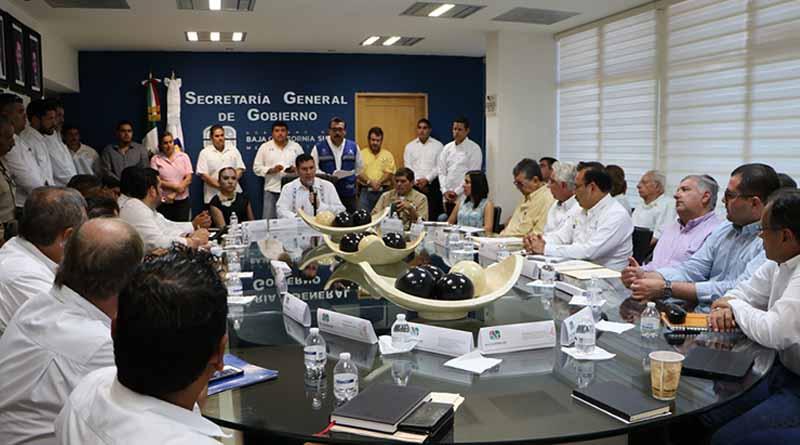 Entrega gobierno del estado resultados del comité de evalución de daños por Huracán Newton en BCS Entrega gobierno del estado resultados del comité de evalución de daños por Huracán Newton en BCS
