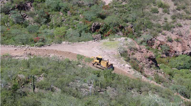 Trabaja JEC en dar acceso a caminos rurales Trabaja JEC en dar acceso a caminos rurales