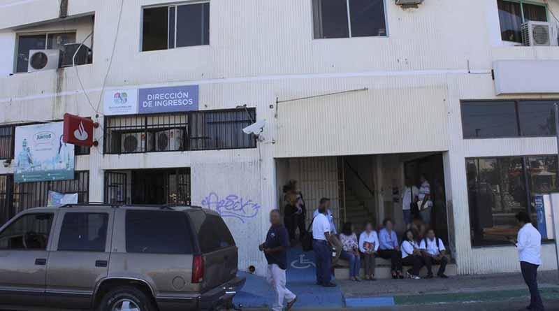 Saquean oficinas de Obras Públicas y Secretaría del Trabajo Saquean oficinas de Obras Públicas y Secretaría del Trabajo