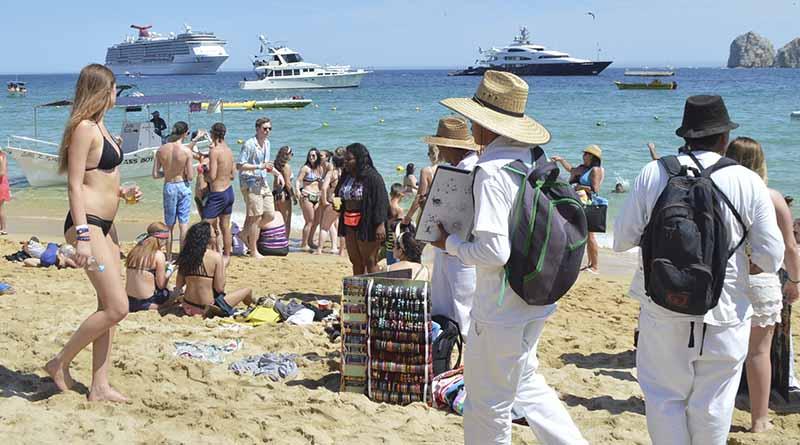 Necesario replantear tema de vendedores ambulantes ante llegada de desarrollos turísticos: COR Necesario replantear tema de vendedores ambulantes ante llegada de desarrollos turísticos: COR
