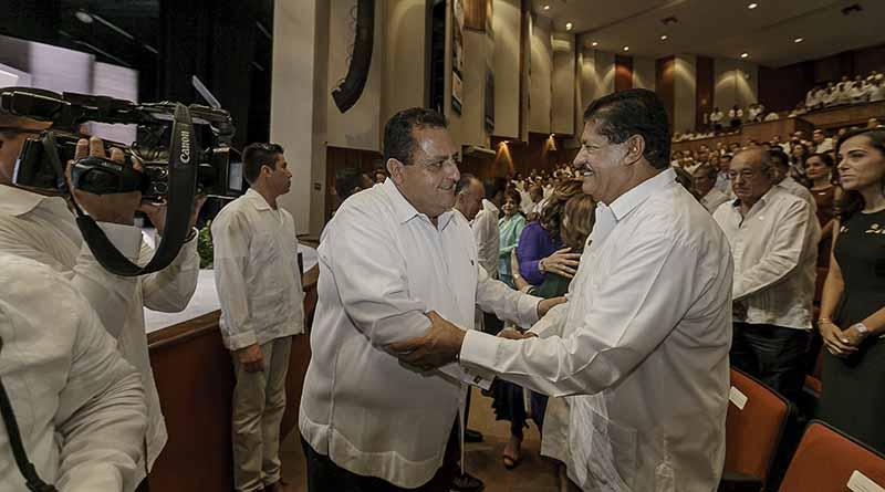 Asiste Alcalde a Primer Informe del Gobernador Asiste Alcalde a Primer Informe del Gobernador