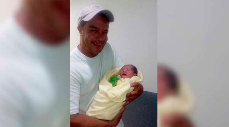 bebe No alcanza a llegar al hospital y da a luz en ambulancia de Cruz Roja SJC