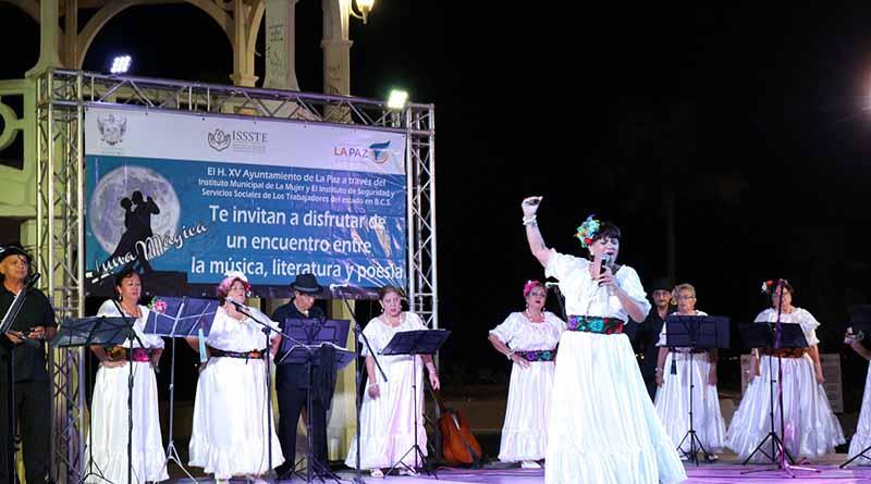 Realizan emotivo evento de “Luna Mágica” Realizan emotivo evento de “Luna Mágica”