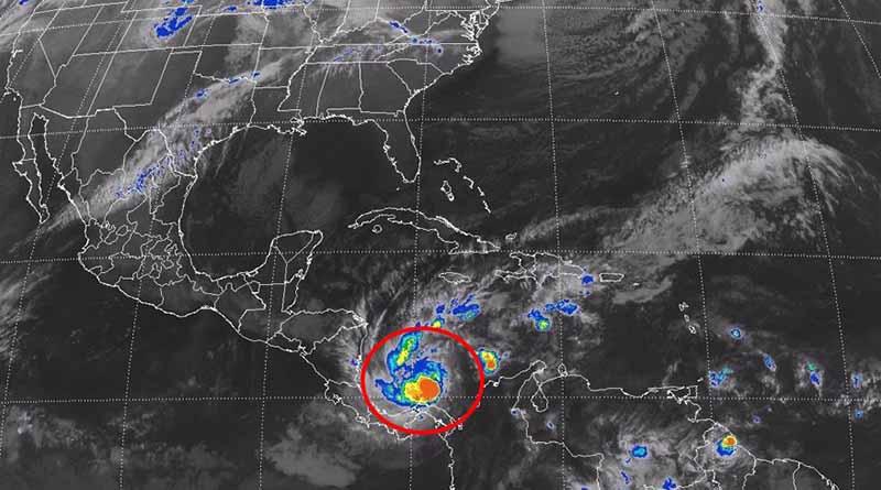 Tormenta Otto evolucionaría a huracán para este miércoles Tormenta Otto evolucionaría a huracán para este miércoles