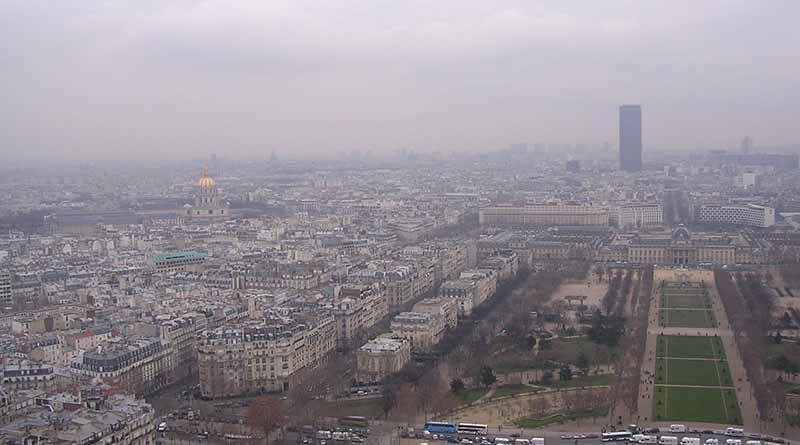 Estacionamientos serán gratis en París por alta contaminación Estacionamientos serán gratis en París por alta contaminación