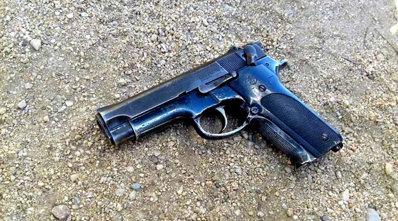 pistola 10 dic Localizan arma de fuego tirada en terreno baldío en Vista Hermosa