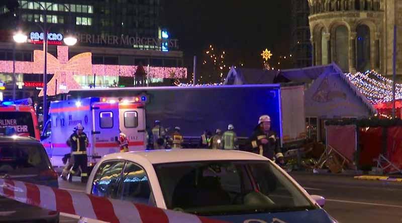 Mueren al menos nueve personas en atentado en Berlín Mueren al menos nueve personas en atentado en Berlín