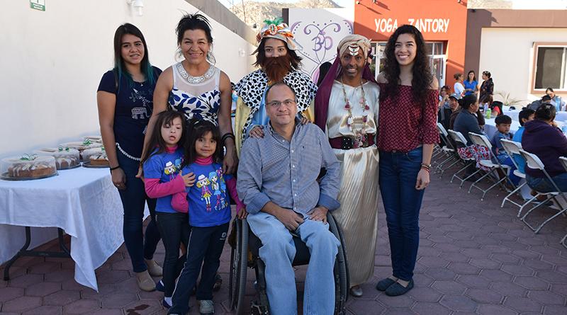 Instituto Municipal de atención a personas con discapacidad celebra día de reyes en CSL Instituto Municipal de atención a personas con discapacidad celebra día de reyes en CSL