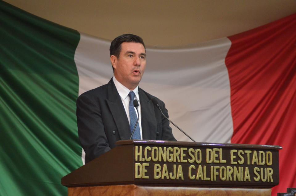 Se conmemoró el 42 Aniversario de la Promulgación de la Constitución de BCS Se conmemoró el 42 Aniversario de la Promulgación de la Constitución de BCS