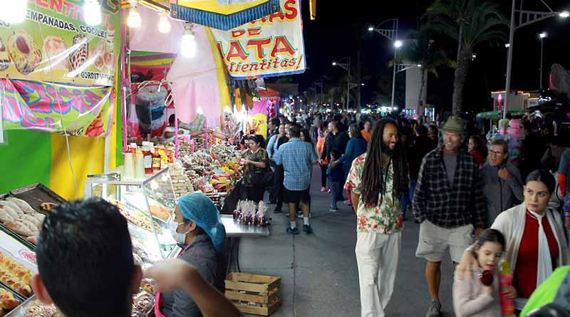 Arranca con éxito el Foro Juvenil el Carnaval de La Paz 2017 Arranca con éxito el Foro Juvenil el Carnaval de La Paz 2017
