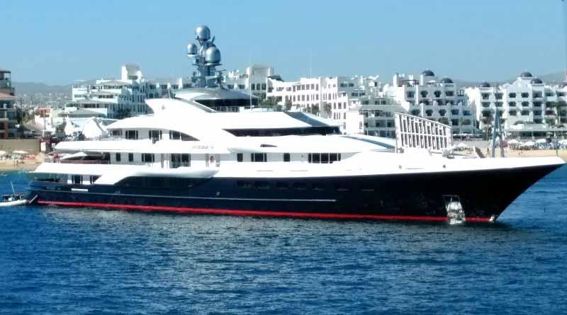 Mega yate de lujo visita bahía de CSL Mega yate de lujo visita bahía de Cabo San Lucas