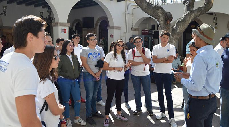 Realizaron recorrido 60 alumnos sanluqueños por el estero y centro de San José Del Cabo Realizaron recorrido 60 alumnos sanluqueños por el estero y centro de San José Del Cabo