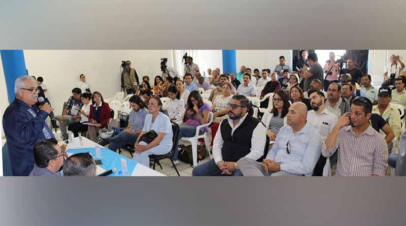 Preside Ayuntamiento de La Paz foro de consulta del transporte público Preside Ayuntamiento de La Paz foro de consulta del transporte público
