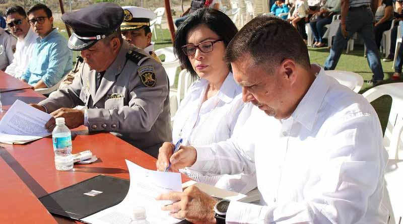 Forjemos ciudadanos con valores y disciplina para Vivir en Paz; Pérpuli Forjemos ciudadanos con valores y disciplina para Vivir en Paz; Pérpuli