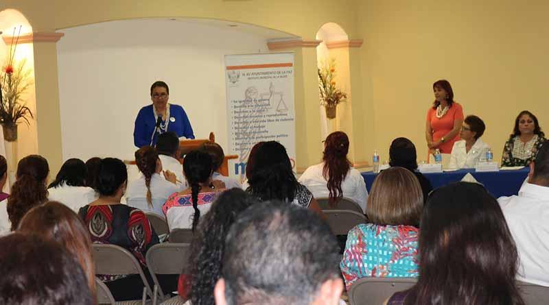 Realizan curso- taller “Por la igualdad entre hombres y mujeres” Realizan curso- taller “Por la igualdad entre hombres y mujeres”