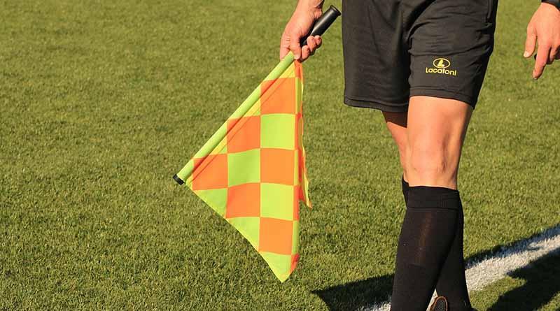 PSG envía queja por árbitro de partido contra FC Barcelona PSG envía queja por árbitro de partido contra FC Barcelona