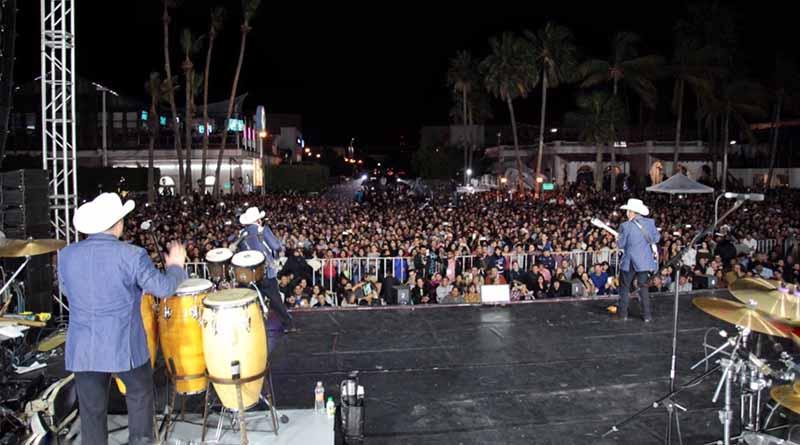 Con éxito concluye la edición 2017 del Carnaval La Paz Con éxito concluye la edición 2017 del Carnaval La Paz