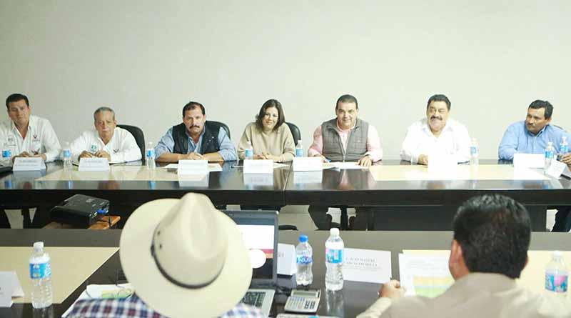 Diputados Federales Impulsan Proyecto de Reconversión Productiva de la Unión de Ejidos Diputados Federales Impulsan Proyecto de Reconversión Productiva de la Unión de Ejidos