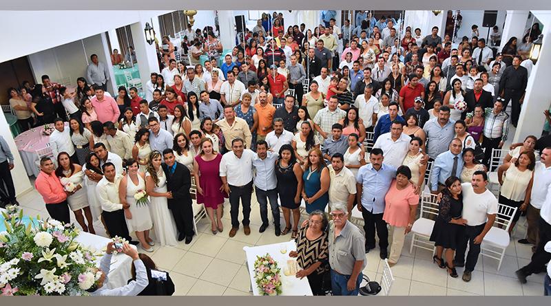 Celebra Gobierno de Los Cabos a través de DIF y Registro Civil, unión de 150 parejas en legítimo matrimonio Celebra Gobierno de Los Cabos a través de DIF y Registro Civil, unión de 150 parejas en legítimo matrimonio