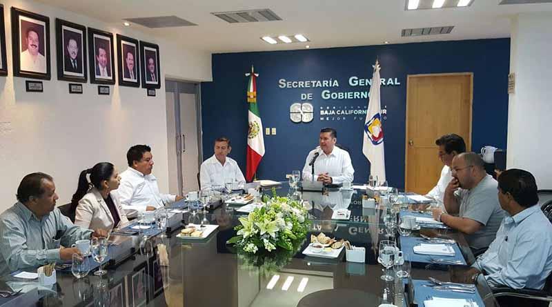 REUNIÓN SGG PARTIDOS POLÍTICOS Coordinación política entre gobierno y partidos políticos, esencial para la vida democrática de toda sociedad: Álvaro de la Peña