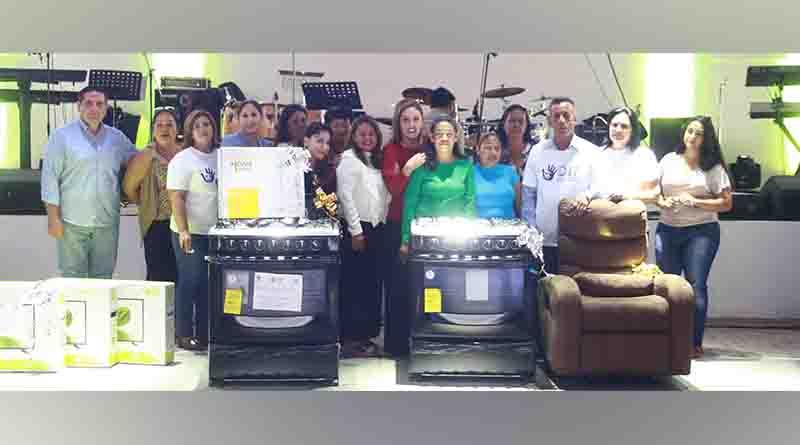 festejo Celebran Día de la Madre a trabajadoras del XV Ayuntamiento de La Paz