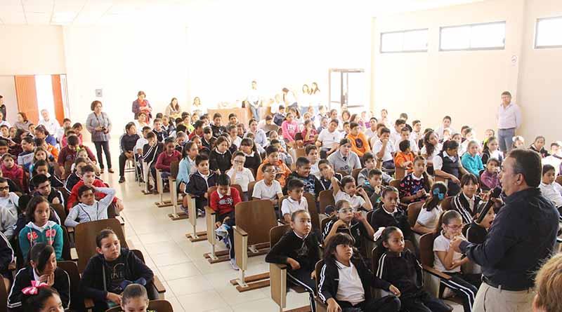Gobierno Municipal Trabaja en Favor de Los Niños: FPC Gobierno Municipal Trabaja en Favor de Los Niños: FPC